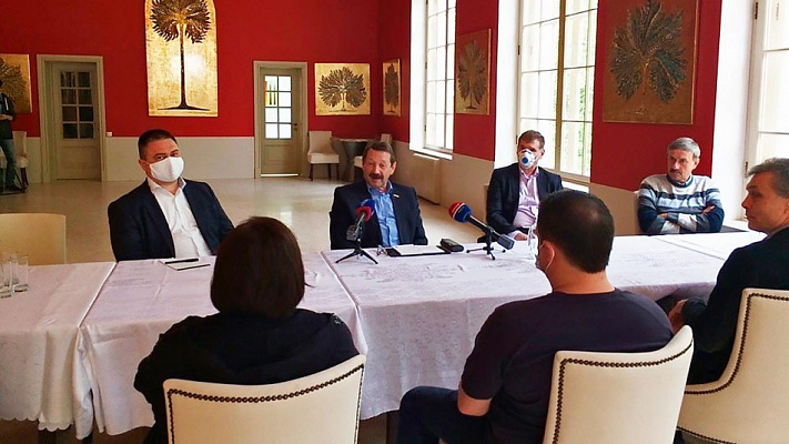 Геннадий Скляр провел совещание по внутреннему туризму с представителями гостиничного бизнеса Тарусы